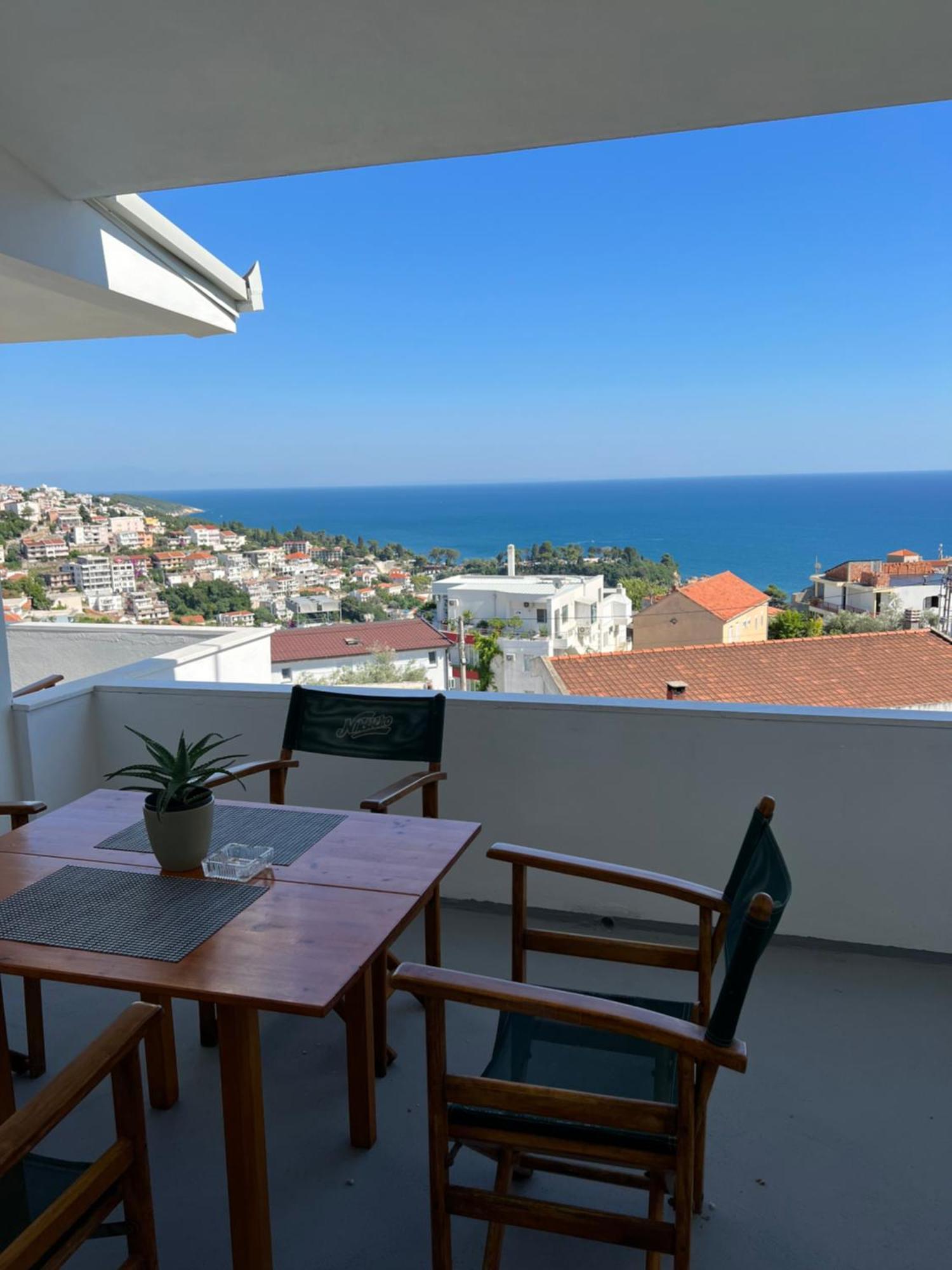 Androvic Apartment